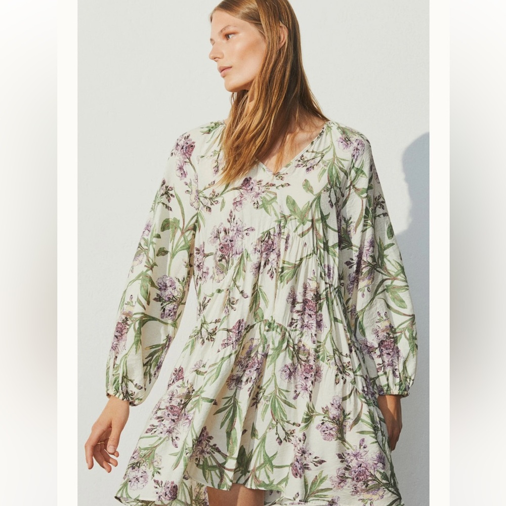 H&M Women’s V Neck Baby Doll Floral Summer A Line Mini Dress Size Medium